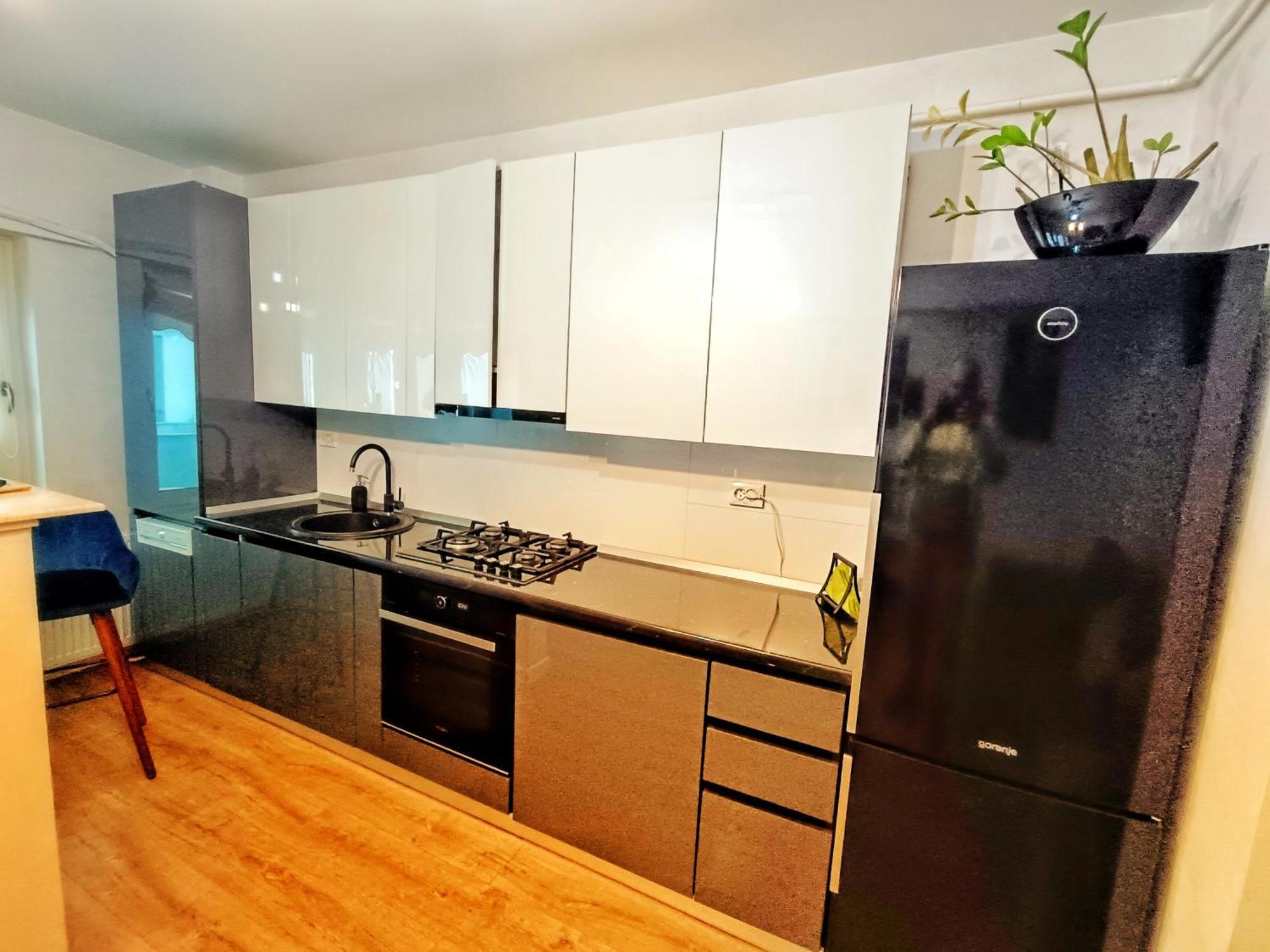 Airport High Class & Parking Apartment Iasi Exterior photo